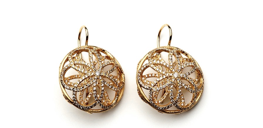 Double Mandala Earrings in diamond-encrusted yellow gold